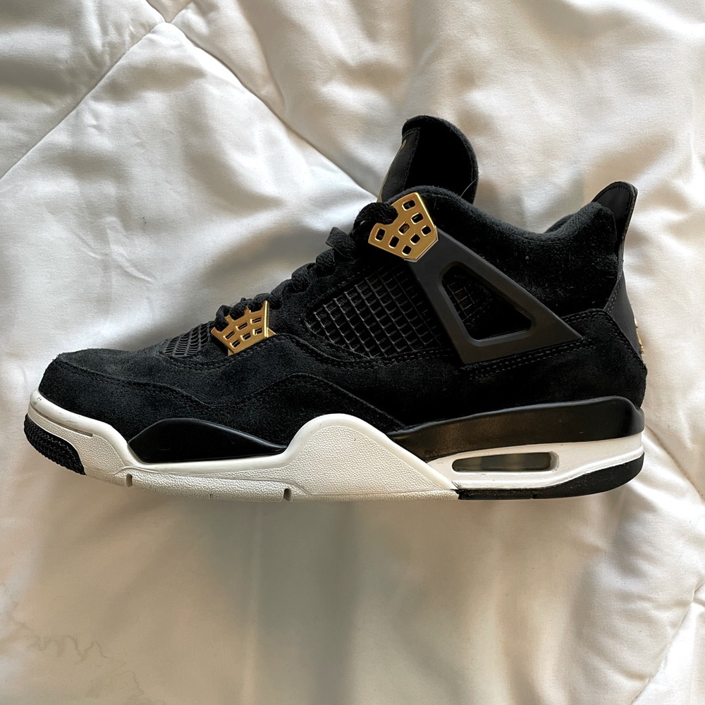 2017 Air Jordan Royalty